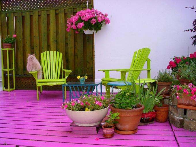 renkli balkon çiçek süslemeleri